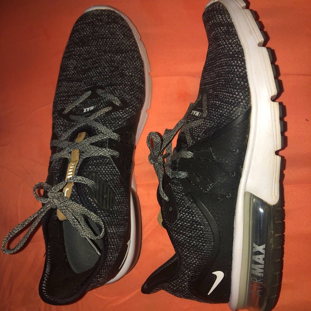 Nike air max!!